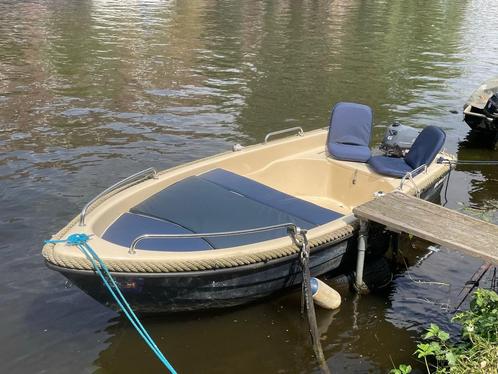 Mooie sloep 4m te koop in amsterdam, Watersport en Boten, Sloepen, Zo goed als nieuw, Tot 10 pk, 3 tot 6 meter, Buitenboordmotor