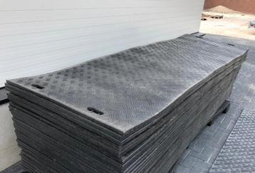 Kunstof rijplaten te huur beschikbaar voor biedingen