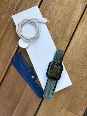 Apple Watch Series 9 (45mm) beschikbaar voor biedingen