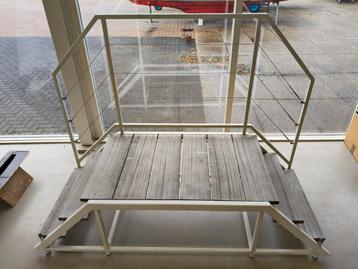 Bordes Trap - 230x89cm beschikbaar voor biedingen