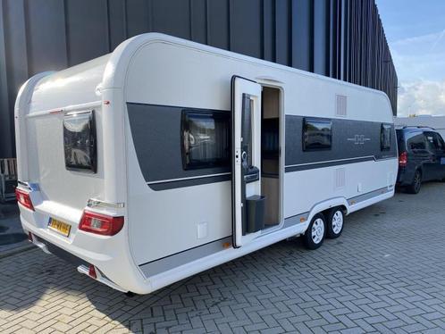 Hobby KMFE 650 de luxe (airco), Caravans en Kamperen, Caravans, Particulier, meer dan 6, 1500 - 2000 kg, Rondzit, Hobby, Vast bed