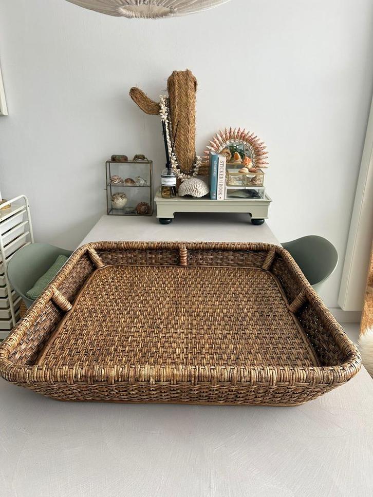 Dienblad van birmariet, Huis en Inrichting, Woonaccessoires | Schalen en Manden, Gebruikt, Mand, Rechthoekig, Riet, Ophalen