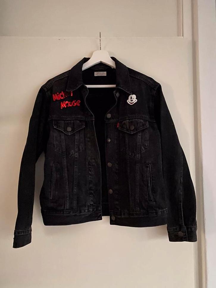 Levi spijkerjas met Mickey Mouse maat XS, Kleding | Dames, Jassen | Zomer, Zo goed als nieuw, Maat 34 (XS) of kleiner, Zwart, Ophalen of Verzenden