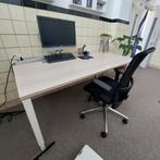 Bureau - 180x90 cm - Zware Kwaliteit, Ophalen, In hoogte verstelbaar, Gebruikt, Bureau