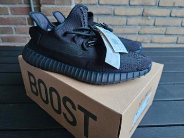 Yeezy Boost 350 V2 Onyx beschikbaar voor biedingen
