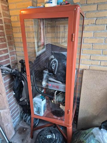 Retro Ikea Vitrinekast - Opknapper beschikbaar voor biedingen
