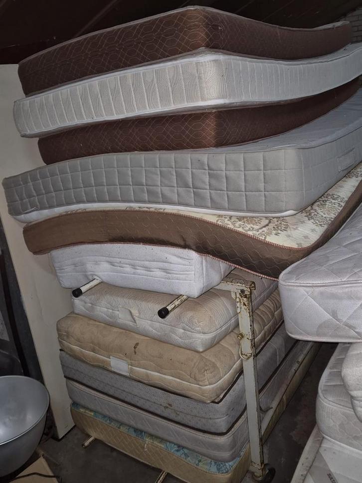 Exportmatrassen matrassen gebruikte matras 1 en 2 persoons, Diversen, Rommelmarktspullen, Gebruikt, Ophalen
