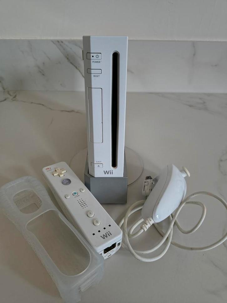 Nintendo Wii Compleet Pakket, Spelcomputers en Games, Games | Nintendo Wii, Gebruikt, Avontuur en Actie, 2 spelers, Vanaf 7 jaar