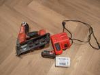 Schuine Brad tacker Milwaukee m18 compleet, Ophalen, Zo goed als nieuw