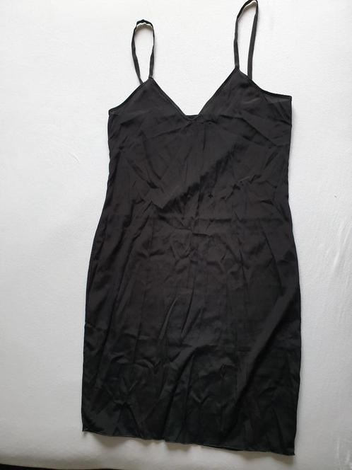 Missoni zijde onderjurk of nuisette - 6 kleuren, Kleding | Dames, Ondergoed en Lingerie, Nachtkleding, Zwart, Ophalen of Verzenden