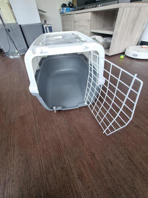 Stevige transportbox voor kat of kleine hond – met bovenluik, Dieren en Toebehoren, Katten-accessoires, Zo goed als nieuw, Ophalen