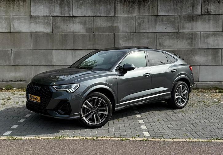Audi Q3 45 Tfsi e 245pk Phev S Tronic 2021 Grijs, Auto's, Audi, Particulier, ABS, Achteruitrijcamera, Adaptieve lichten, Adaptive Cruise Control