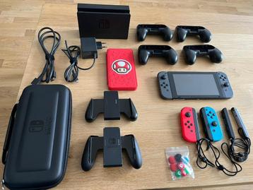 Nintendo Switch Grijs V2 | Weinig gebruikt | 4 controllers beschikbaar voor biedingen