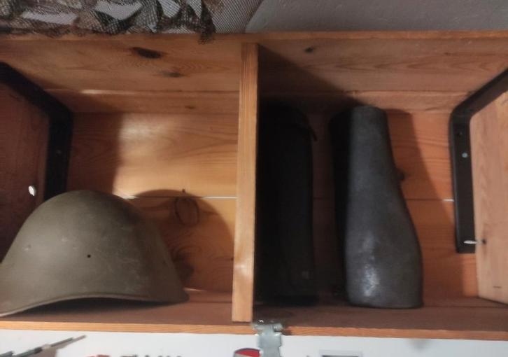 Nederlandse Militairia gezocht voor een goedkoop prijsje.., Verzamelen, Militaria | Tweede Wereldoorlog, Landmacht, Nederland