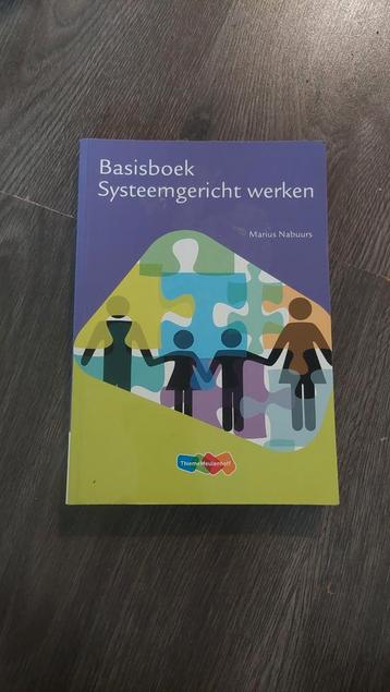 Basisboek systeemgericht werken beschikbaar voor biedingen
