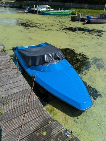 Seafire speedbootje zonder motor beschikbaar voor biedingen