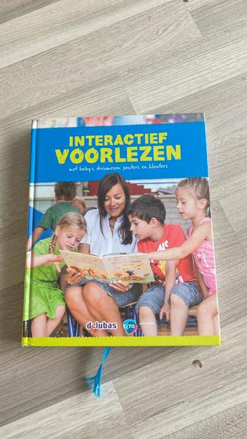 Interactief voorlezen met baby's, dreumessen, peuters en kle beschikbaar voor biedingen