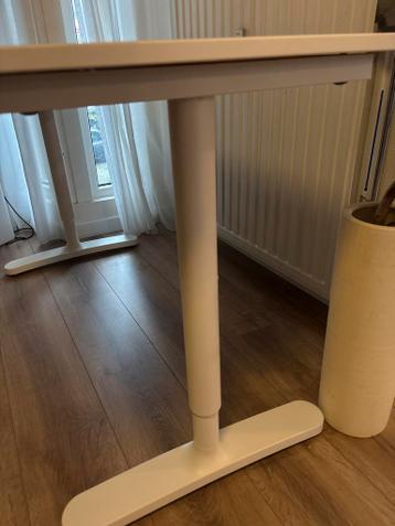 IKEA Bekant Bureau 140x60 - afbeelding 2