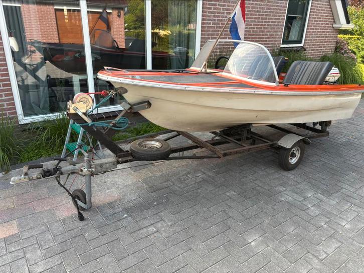 Bootje met trailer, Watersport en Boten, Bootonderdelen, Gebruikt, Motorboot, Ophalen of Verzenden