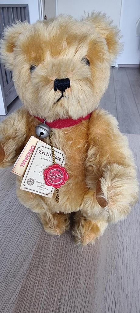 Hermann Teddy, Limited Edition met geluid & Certificaat, Verzamelen, Beren en Cherished Teddies, Zo goed als nieuw, Stoffen beer