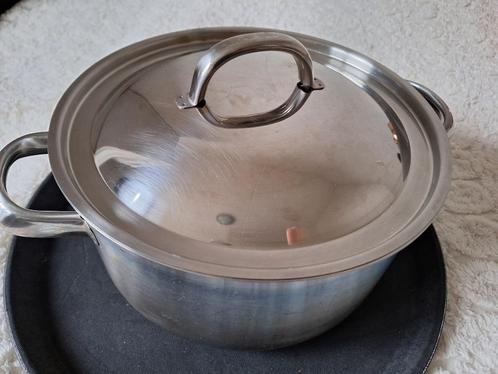 Womax Euromax 18/10 kookpan, Huis en Inrichting, Keuken | Potten en Pannen, Gebruikt, Kookpan of Snelkookpan, Rvs, Ophalen