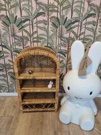 Vintage rotan boogkastje, Ophalen of Verzenden, Zo goed als nieuw