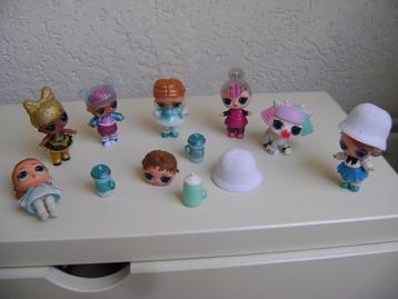 12 del set 6 lol popjes met 1extra hoofd 3bekers 2hoedjes  beschikbaar voor biedingen