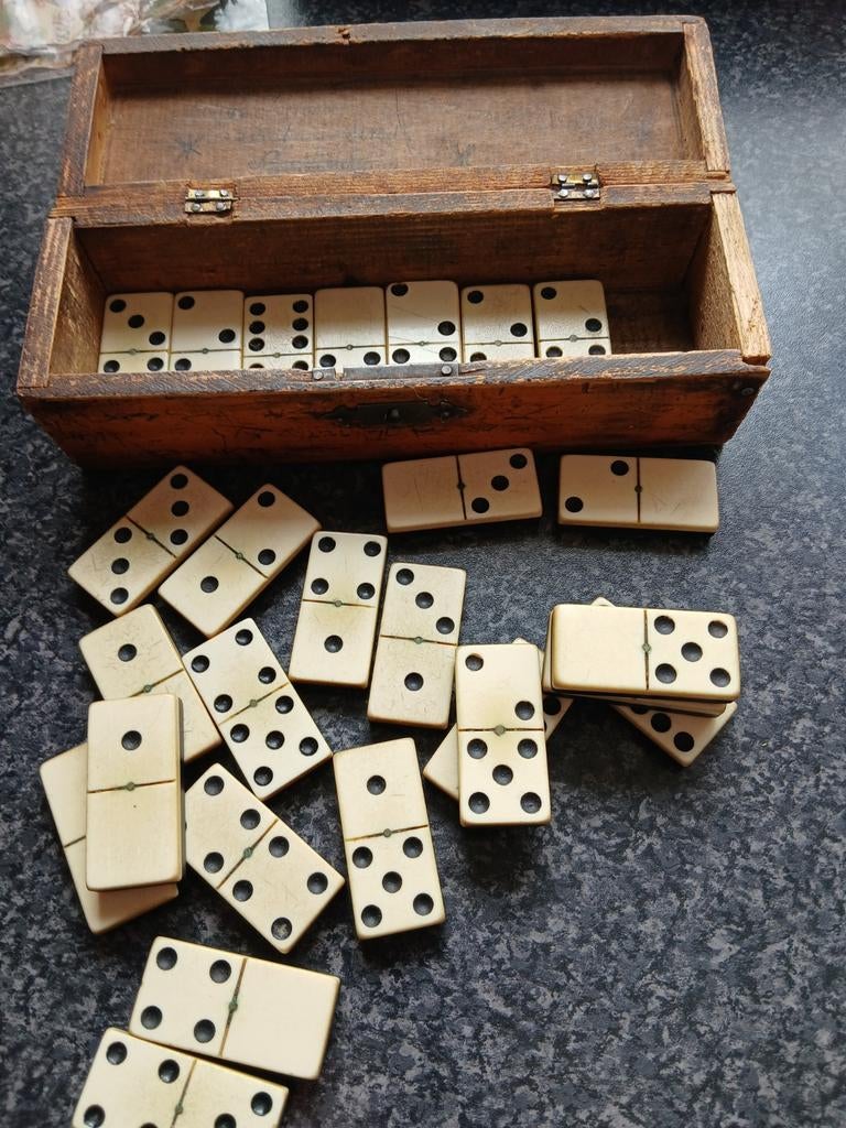Antiek Domino's spel, Ophalen of Verzenden