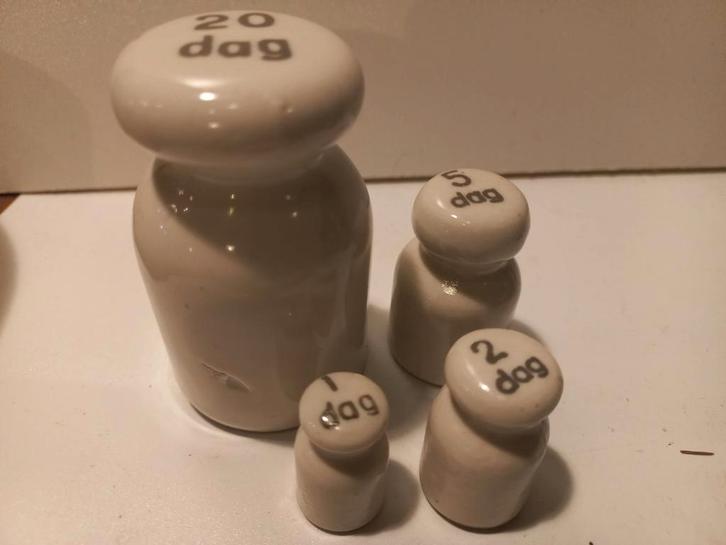 Porseleinen apothekers gewichtjes, Antiek en Kunst, Antiek | Gereedschap en Instrumenten, Ophalen of Verzenden