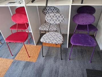 Bold Monkey rood/purple/bees set 2 eetkamerstoelen NIEUW beschikbaar voor biedingen