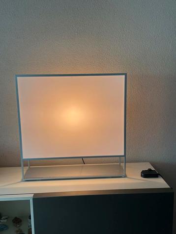Mooie design lamp met dimmer beschikbaar voor biedingen