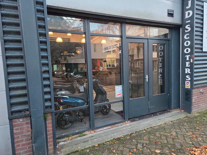 Stalen Kozijn met Houten Deuren & Enkel Glas, Doe-het-zelf en Verbouw, Kozijnen en Schuifpuien, Gebruikt, Ophalen