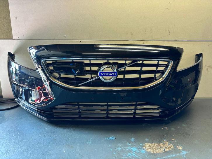 Volvo V40 Voorbumper Compleet 31283732, Auto-onderdelen, Carrosserie en Plaatwerk, Bumper, Volvo, Voor, Gebruikt, Ophalen of Verzenden