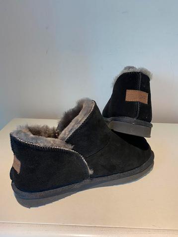 Nieuw pantoffels Warmbat Australia Willow 39/40. Zwart 