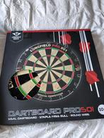 Dart bord  helemaal nieuw in doos met nieuwe pijltjes, Ophalen of Verzenden