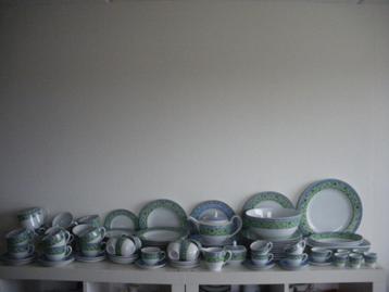 Wedgwood Home Watercolour servies beschikbaar voor biedingen