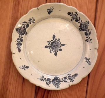Antiek bord Delfts blauw aardewerk, gemerkt origineel Delfts beschikbaar voor biedingen