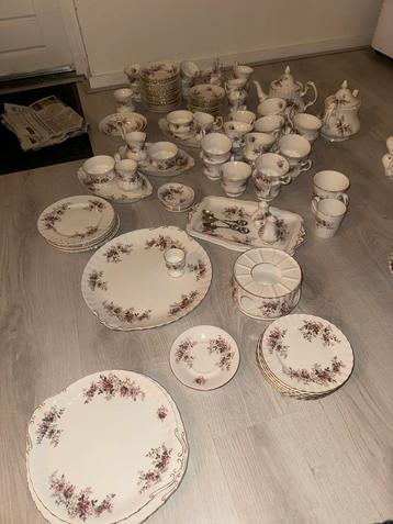 Royal Albert Servies - Compleet! beschikbaar voor biedingen