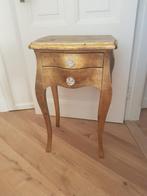 Goud nachtkastje, Huis en Inrichting, Slaapkamer | Nachtkastjes, Ophalen, Gebruikt, Minder dan 45 cm, 70 cm of meer