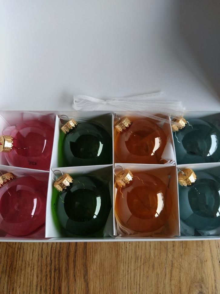 Ikea Vinterfint 8 kerstballen doorzichtig mooie kleuren, Diversen, Kerst, Zo goed als nieuw, Ophalen