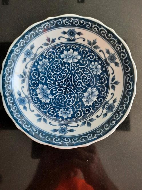 Blauw-Wit Porseleinen Schoteltje met Bloemmotief, Antiek en Kunst, Antiek | Porselein, Ophalen of Verzenden