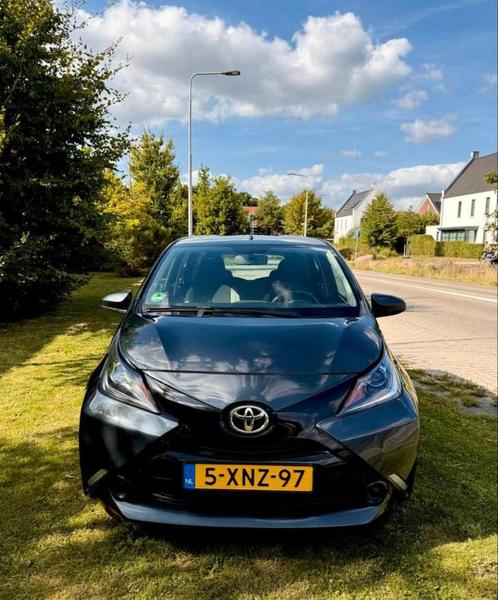 Toyota Aygo 1.0 12V Vvt-i Ddrs 2014 Grijs, Auto's, Toyota, Bedrijf, Aygo, Benzine, A, Hatchback, Handgeschakeld, Origineel Nederlands