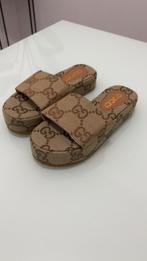 Gucci slippers, Kleding | Dames, Schoenen, Slippers, Verzenden, Beige, Gucci