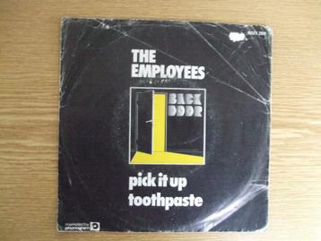 THE EMPLOYEES     PICK IT UP / TOOTHPASTA  beschikbaar voor biedingen