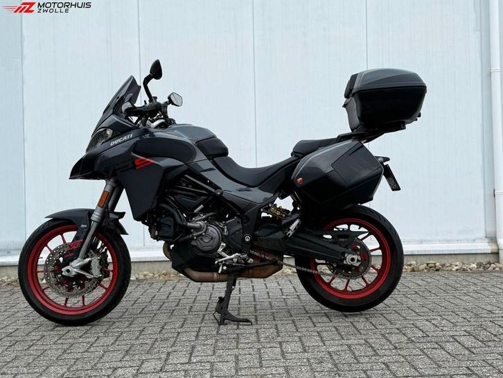 Ducati Multistrada V2S (bj 2022) 3 Koffers, Motoren, Motoren | Ducati, Bedrijf, Overig, meer dan 35 kW, 2 cilinders, Motorrijbewijs A