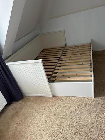 Bed wit Ikea Hemnes