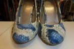 Tango pumps blauw ecru snake patroon hoge hak mt 38 28613, Pumps, Blauw, ., Ophalen of Verzenden
