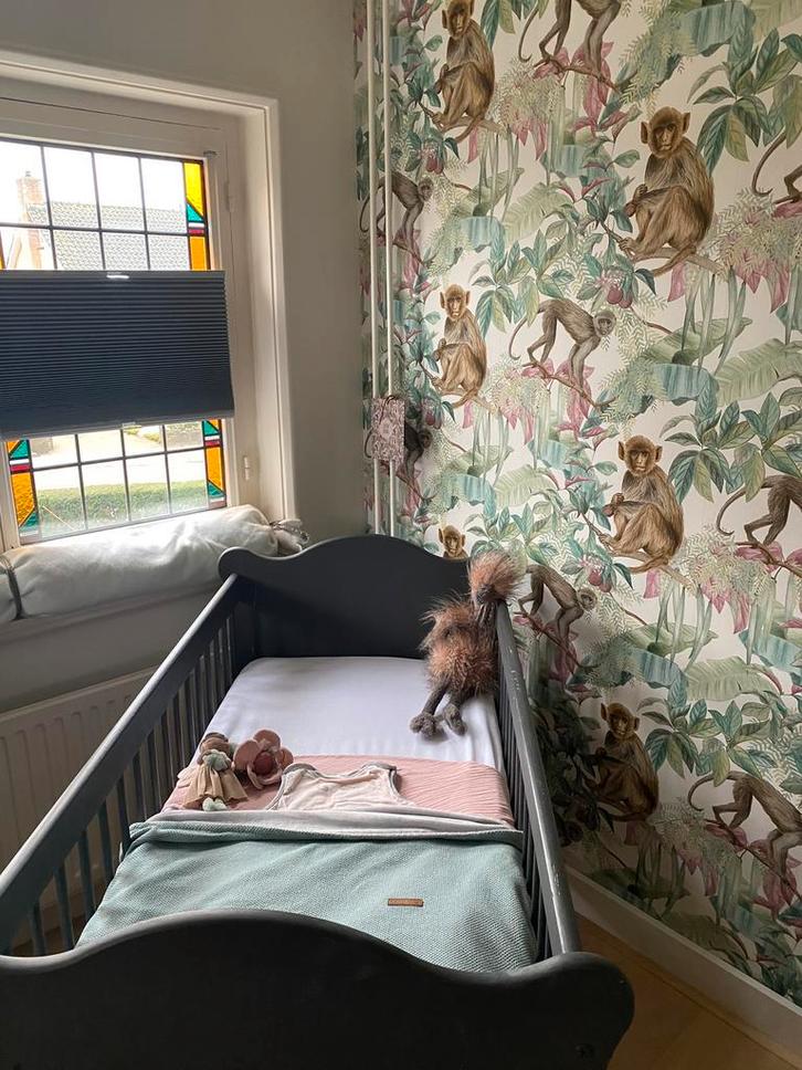 Complete Baby kamer set - brocant grijs hout TEAB - MOET WEG, Kinderen en Baby's, Kinderkamer | Commodes en Kasten, Zo goed als nieuw