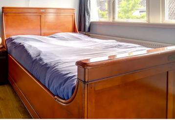antiek bed 160 x 200cm beschikbaar voor biedingen