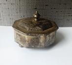 achthoekige sieradendoos  met rood fluwelen voering, Ophalen of Verzenden